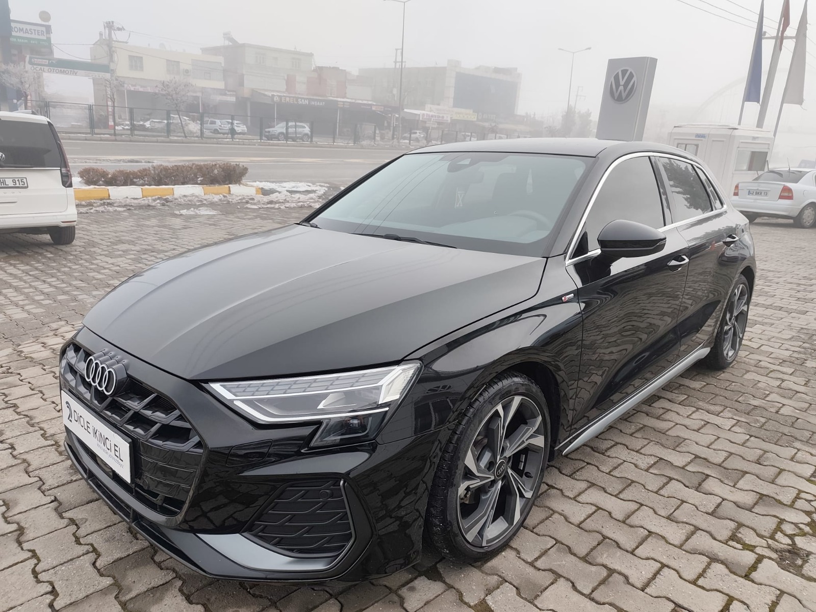 YETKİLİ BAYİDEN 2025 AUDİ A3 SPORTBACK 150 HP S LİNE S-TRONİC